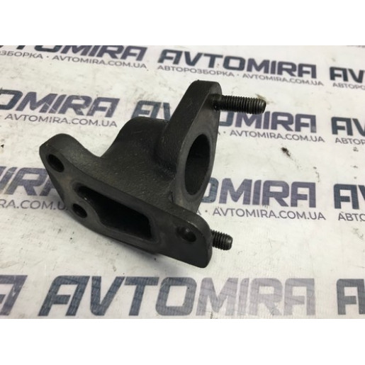 Кронштейн клапана EGR Hyundai Santa FE II 2.2 CRDI 2005-2009 2842027410